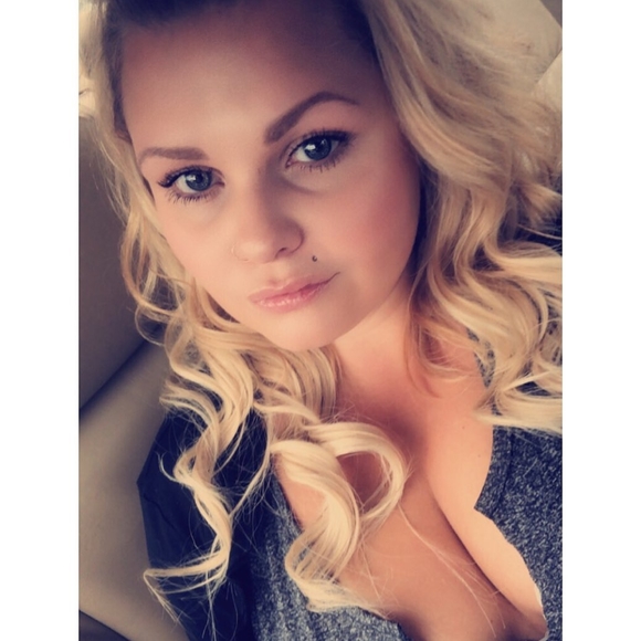 Meet your Posher, Krissy - Picture 1 of 1